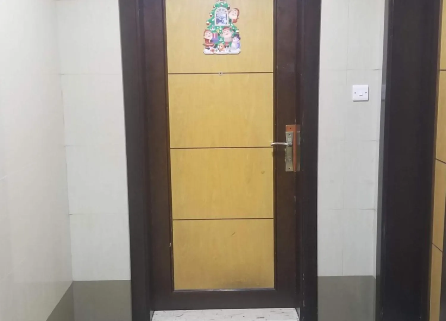 Houst Sleeping Units Apartment Dubai United Arab Emirates